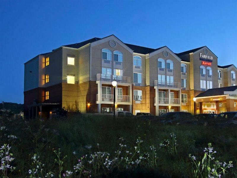Fairfield Inn & Suites By Marriott Fairfield Napa Valley Area Екстериор снимка