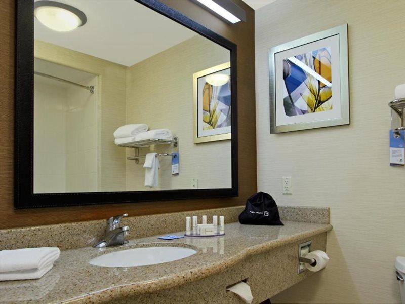 Fairfield Inn & Suites By Marriott Fairfield Napa Valley Area Екстериор снимка