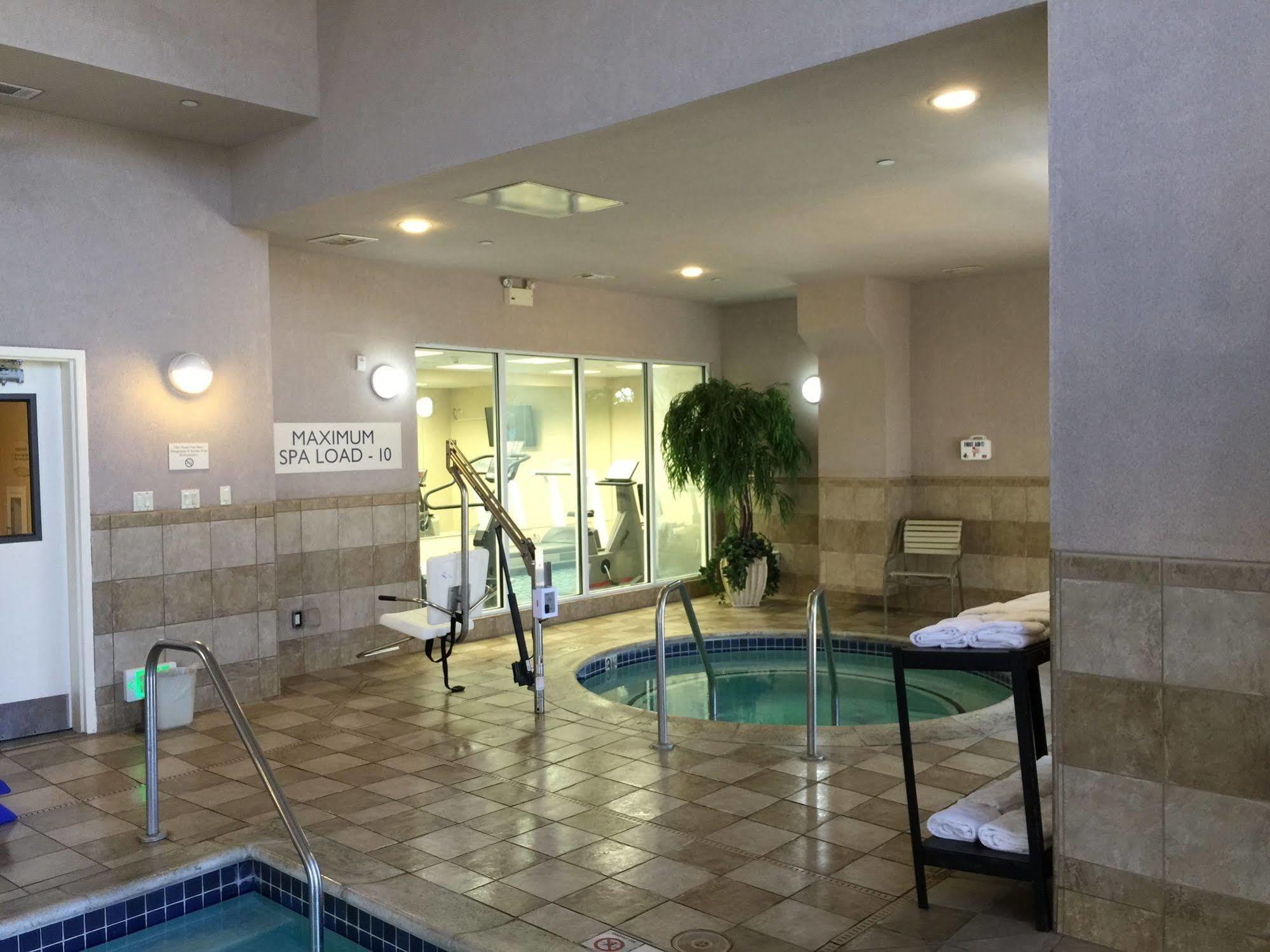 Fairfield Inn & Suites By Marriott Fairfield Napa Valley Area Екстериор снимка